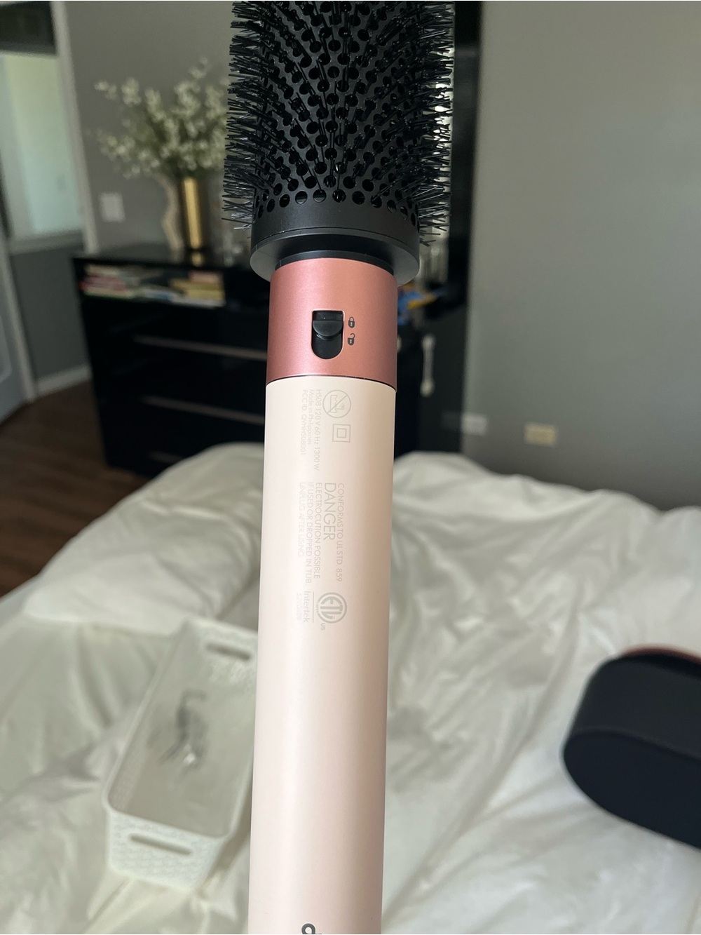 Dyson Airwrap i.d. Multi-styler and dryer Straight+Wavy Ceramic Pink/Rose Gold) - Picture 7 of 8